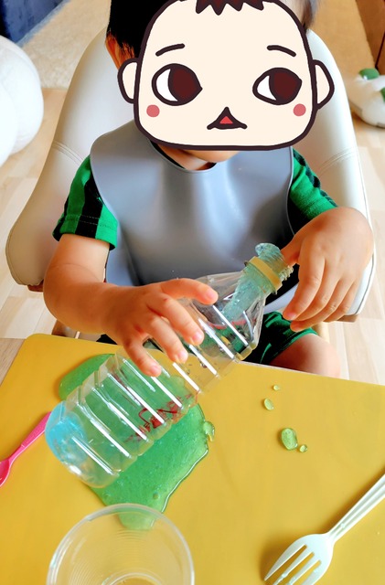 スライムをペットボトルに入れる