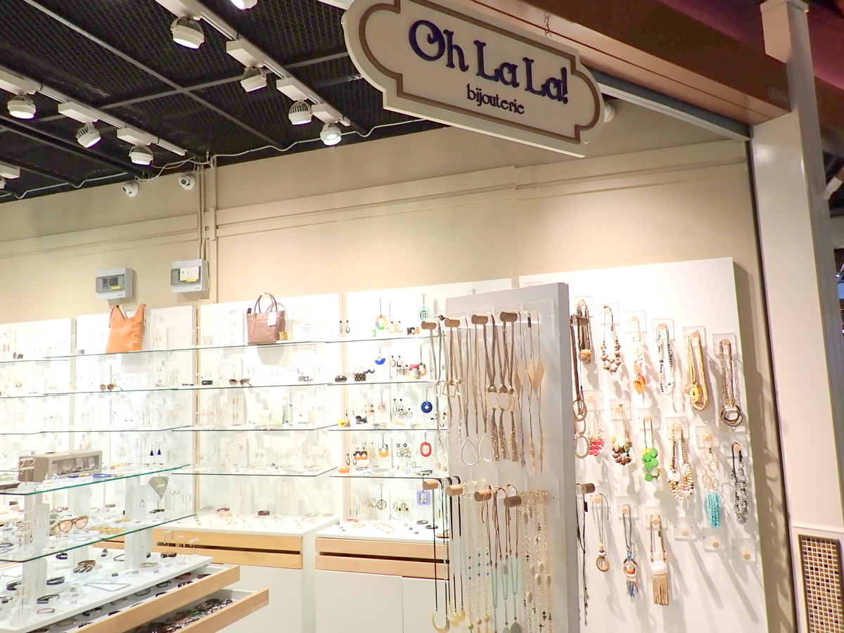 良質で手頃な価格のアクセサリーを揃えるタイのOh La La! - FAR