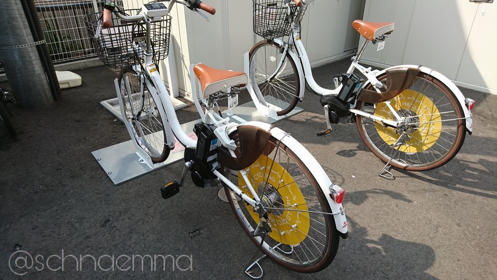 乗り捨て自由は便利。セブンイレブンにあるシェアサイクル。 - 黒 