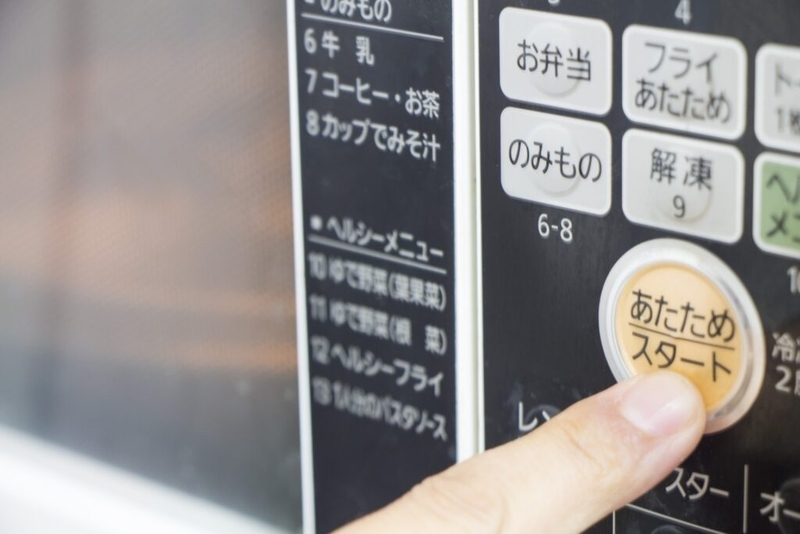 電子レンジの寿命はどれくらい？買い替えのサインや長く使うポイント