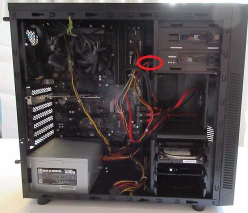 自作pcを自作する時のストレージ(SSD・HDD)と光学ドライブの取り付け方 説明画像10枚目