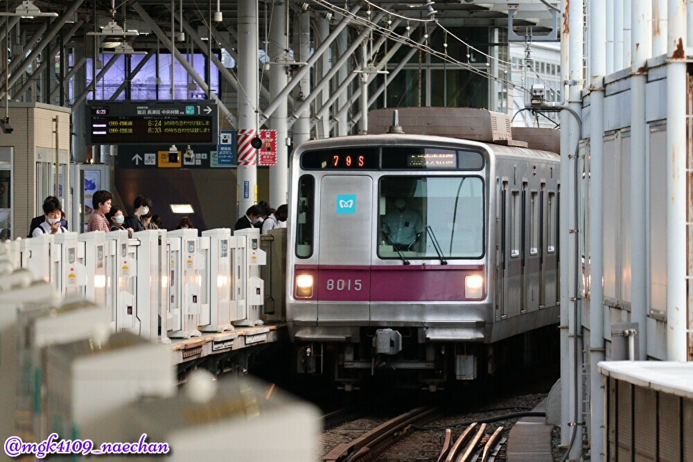 東京メトロ》【写真館507】廃車が始まった半蔵門線の8000系、3色