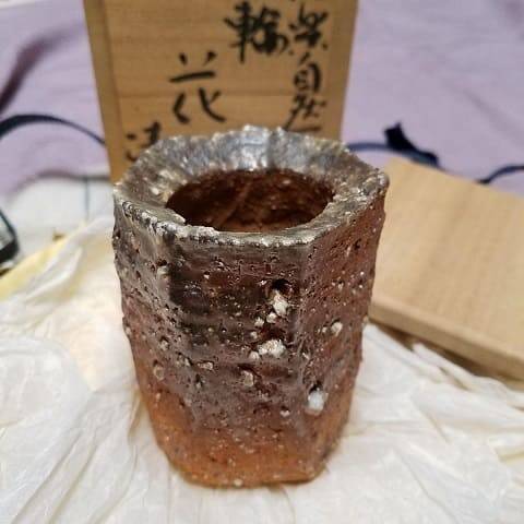 自然釉の花瓶