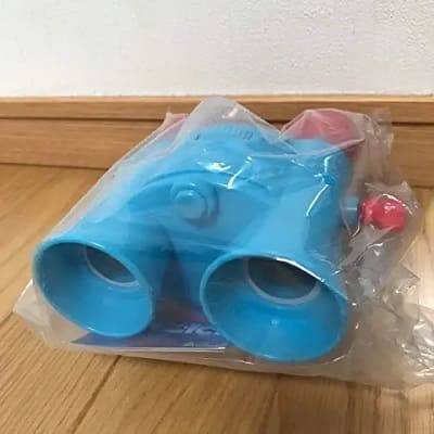 水色の双眼鏡
