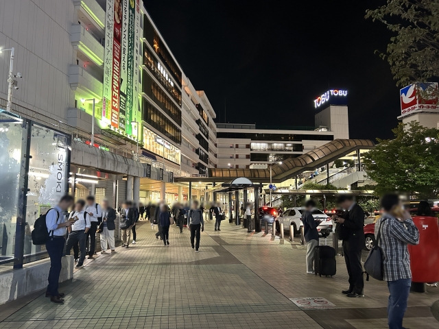 駅前滞留者イメージ
