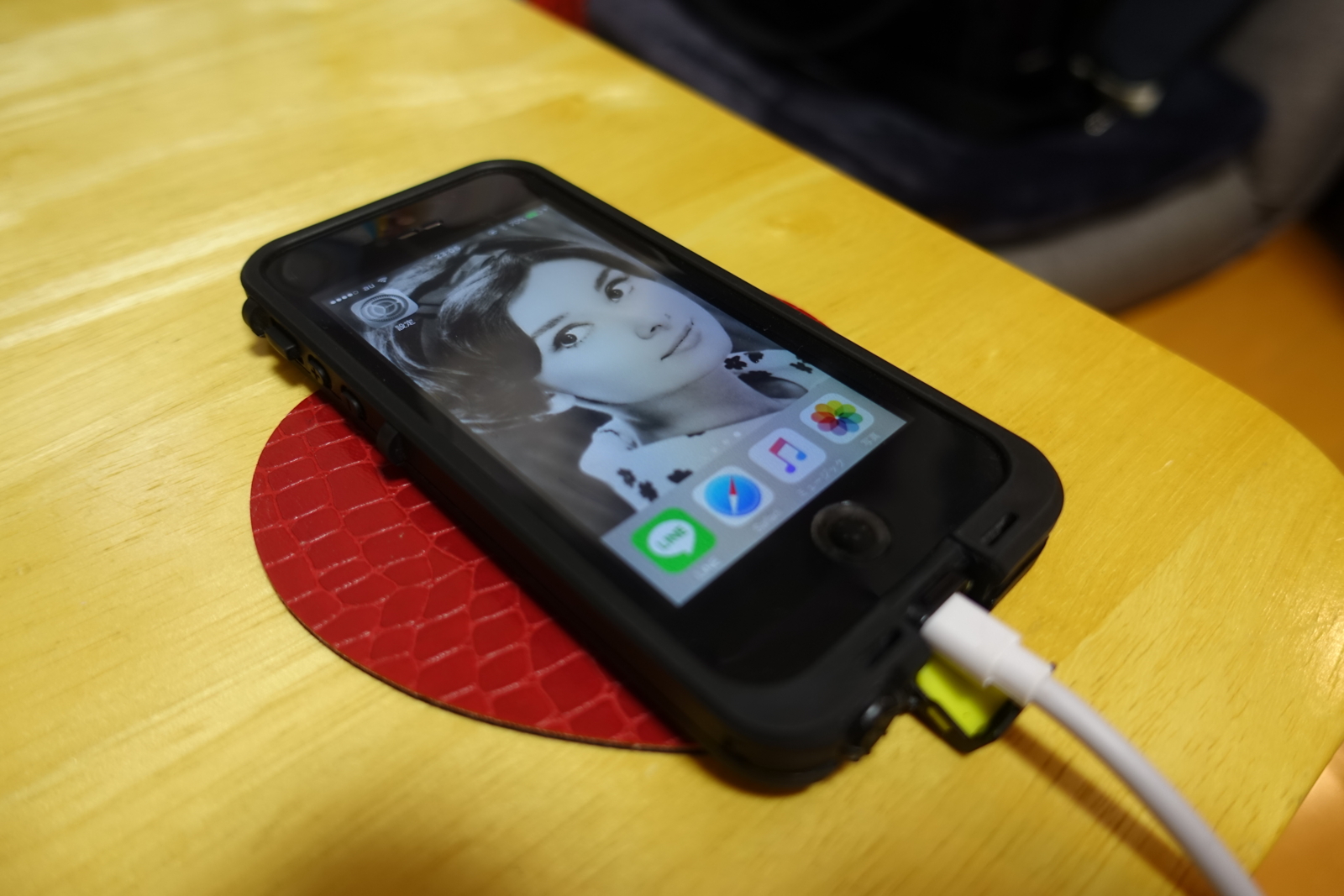 生活に潤い 物理 を Lifeproof Freとsrs X1を買いました Epytoerets