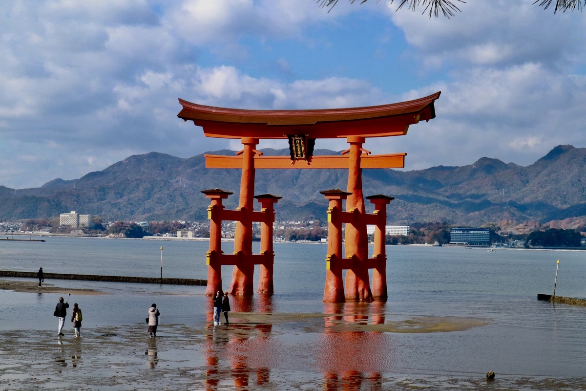 厳島神社の鳥居