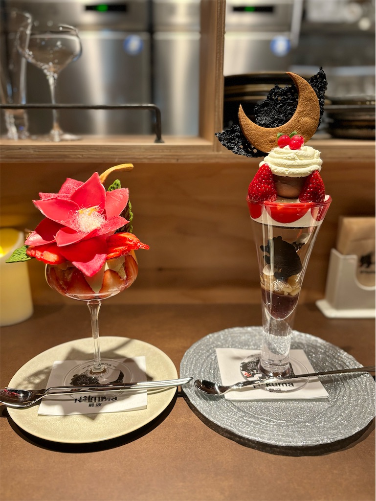 夜パフェ専門店 ナンバークマ(難波)🍓 ポインセチア/St.三日月