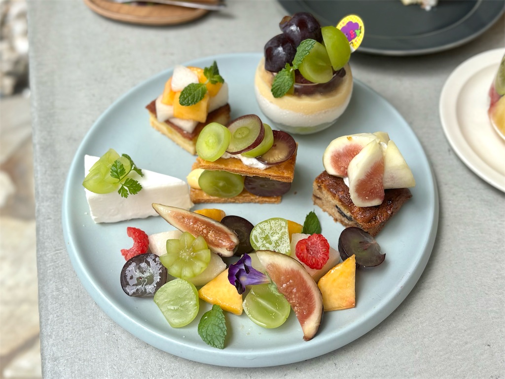 フルーツカフェ MIZUNO(肥後橋)🍇 秋のデザートプレート/プリン