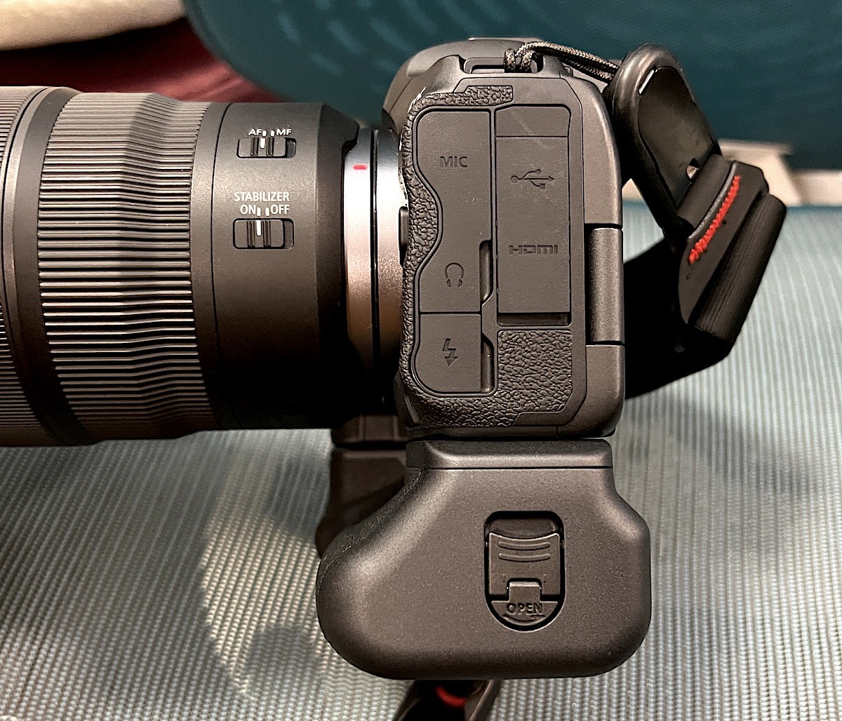 EOS R5用縦グリップ「BG-R10」に手を出してしまった〜縦位置撮影 EOS R5用縦グリップ「BG-R10」に手を出してしまった〜縦位置撮影