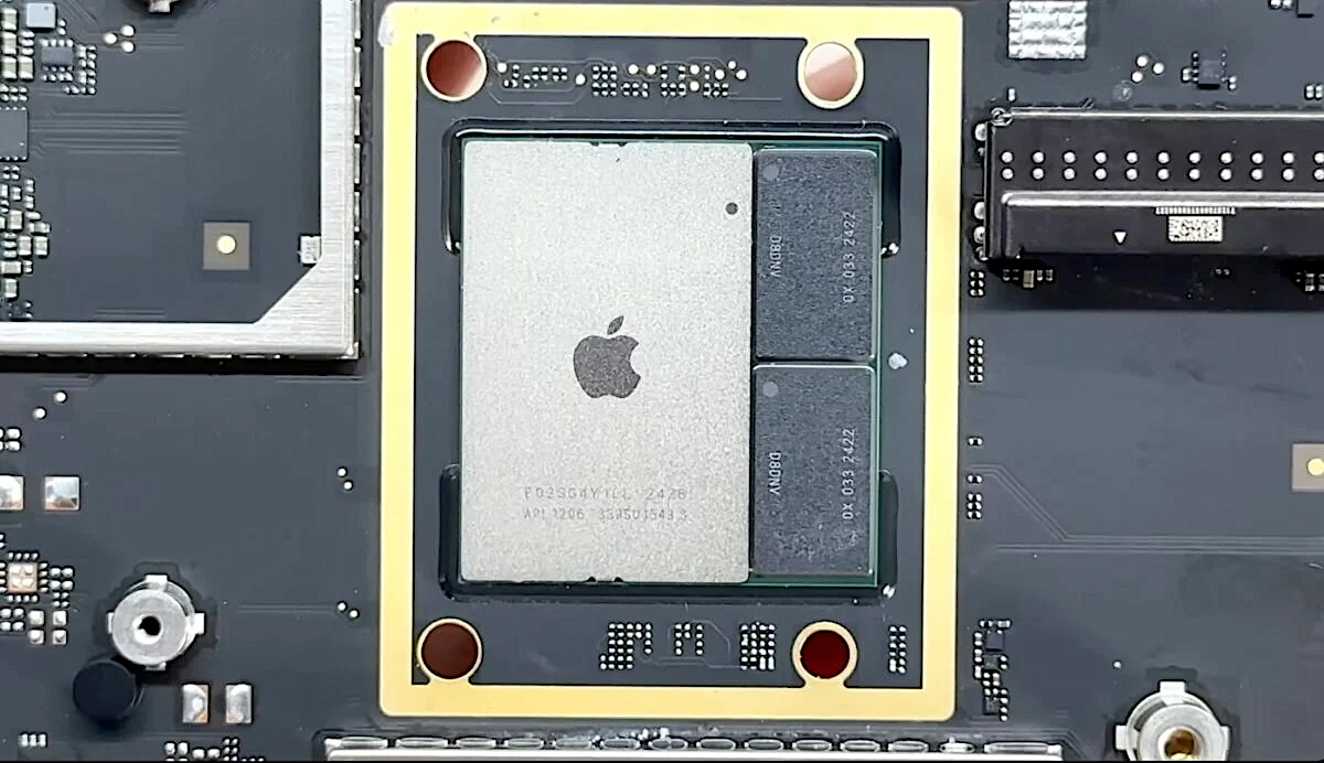 【美品】Apple Mac mini Corei7 SSD換装 新型Mac miniのSSDは取り外し可能〜でも… Mac Studio同様、結局