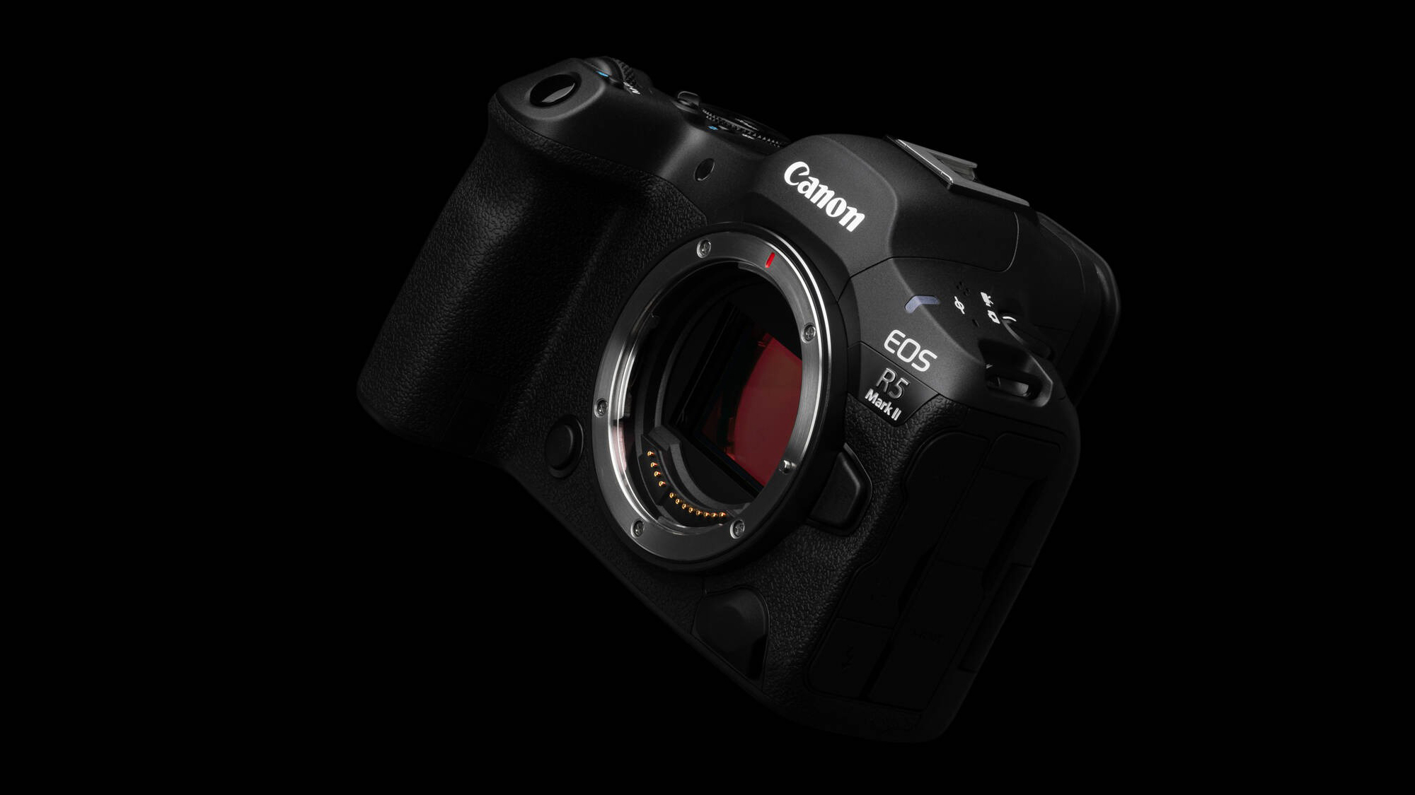 キヤノン「EOS R5 Mark II」と「EOS R1」のメジャーアップデートが来年 