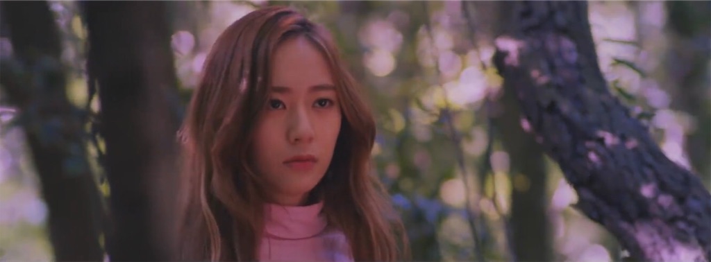 f(x) 「4 Walls 」(ルナver.) ※トレカ(クリスタル) f(x) 「4 Walls 」(ルナver.) ※トレカ(クリスタル) - メルカリ