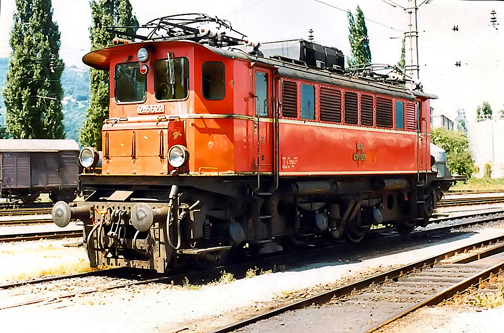 f:id:eumodel:20190904202229j:plain f:id:eumodel:20190904202229j:plain