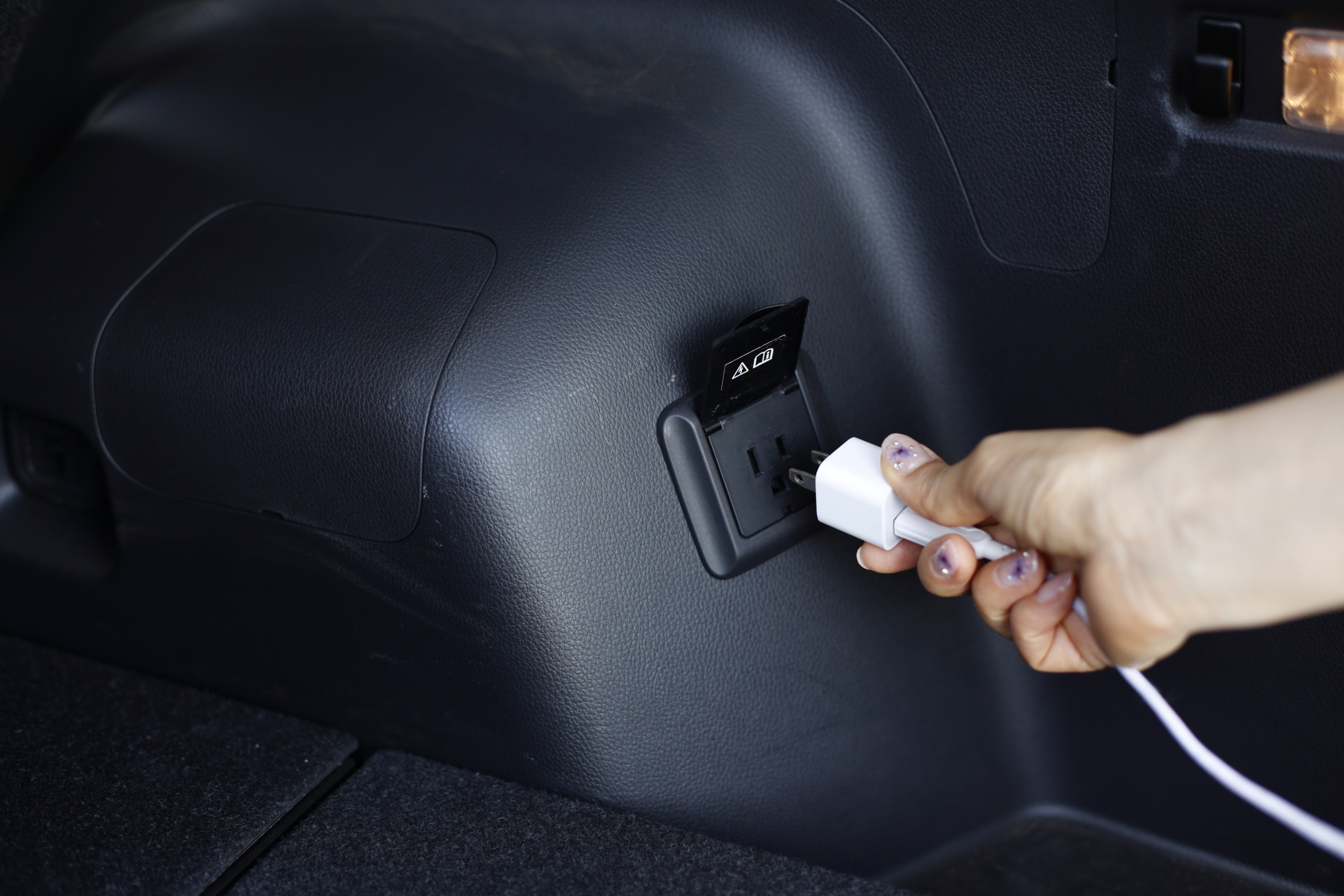 車内コンセント