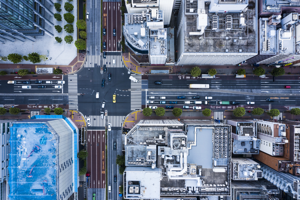 istock画像 交差点