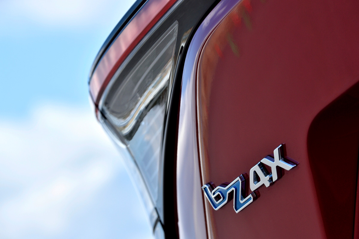 トヨタ「bZ4X」