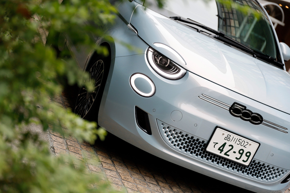 フィアット500e　フロント