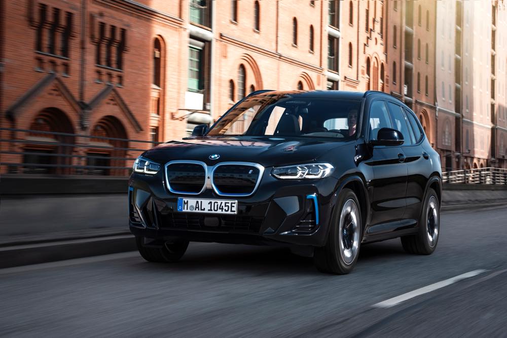 BMW「iX3」の欧州仕様車