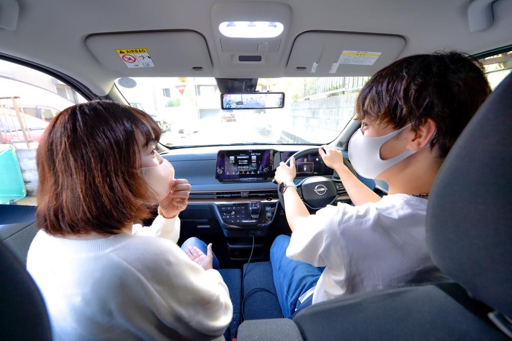 サクラ車内