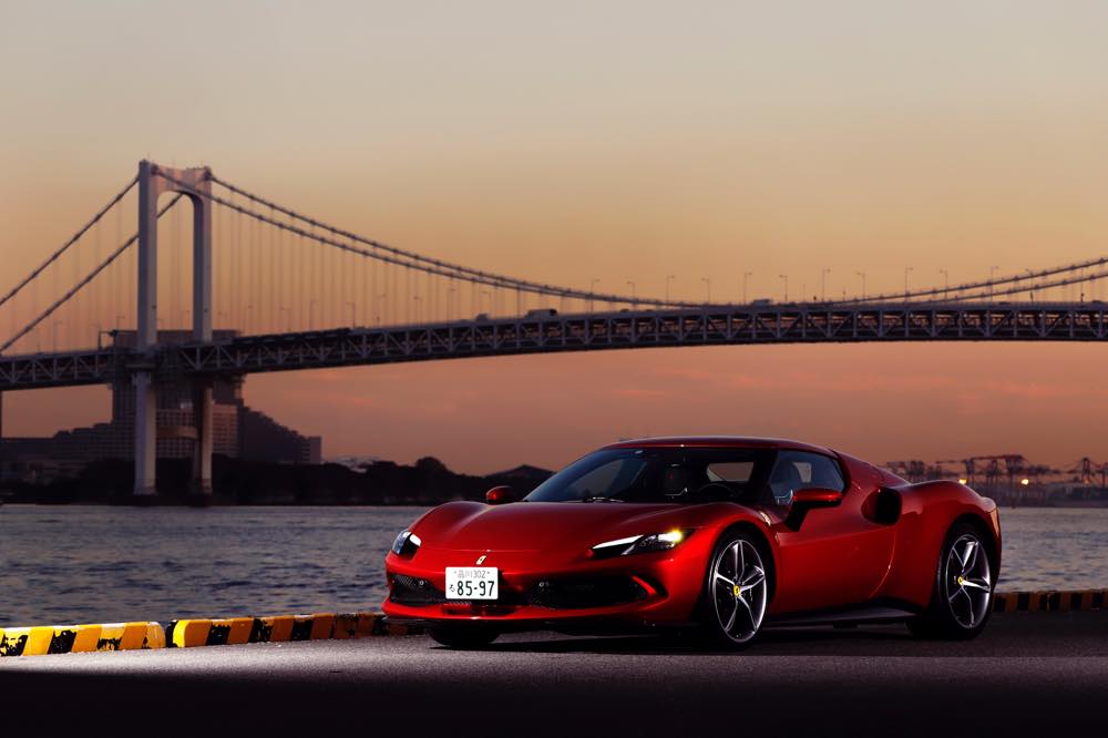 フェラーリ 296GTB(PHEV)