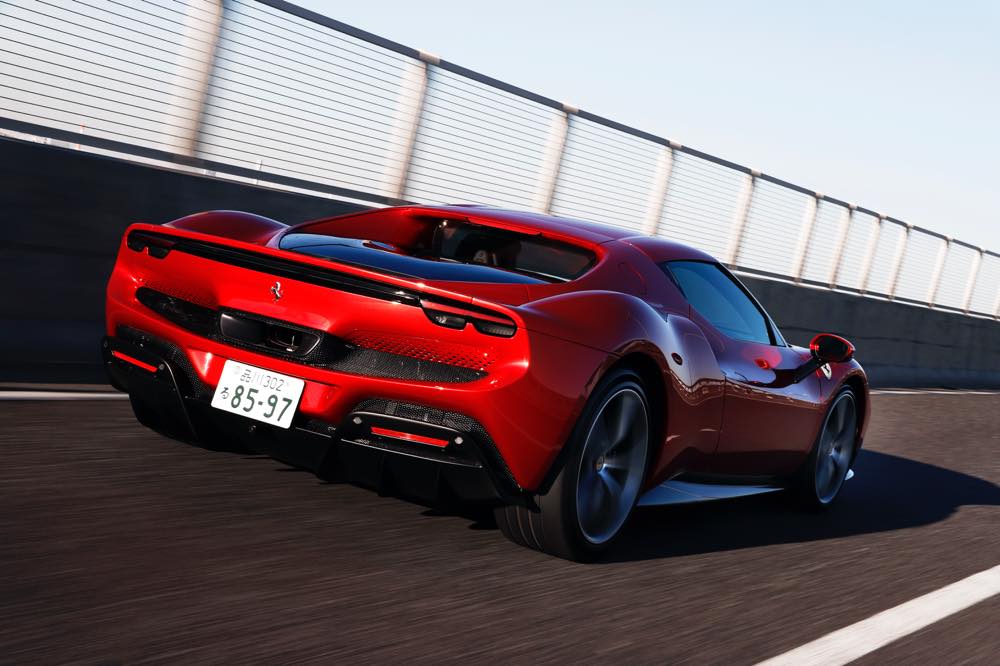 フェラーリ 296GTB(PHEV) 車体後方