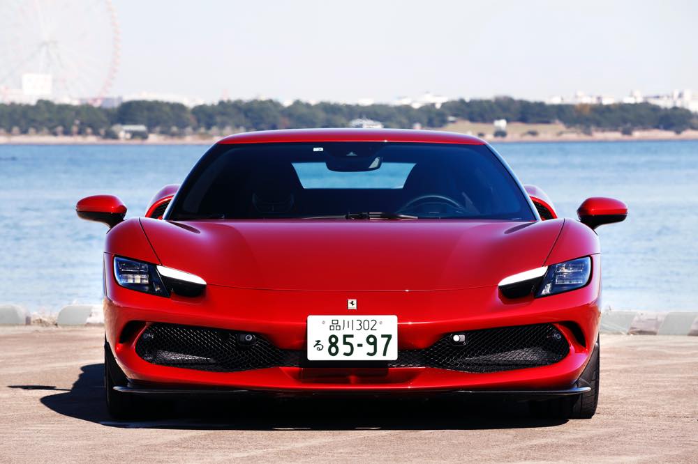 フェラーリ 296GTB(PHEV)フロント