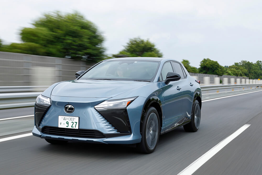 レクサスRZ