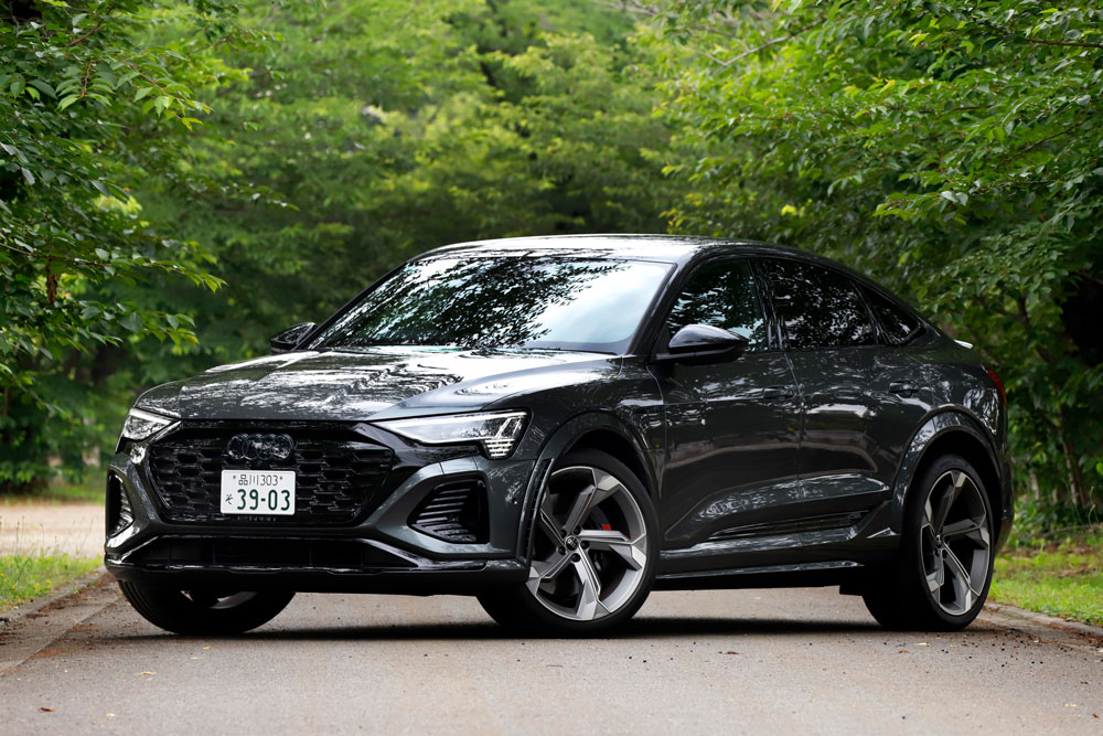 アウディ・SQ8 Sportback e-tron