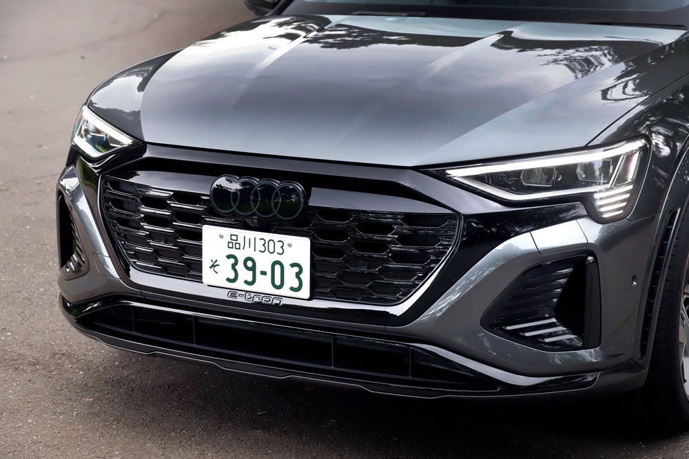 アウディ電動　自動車 アウディ・SQ8 Sportback e-tron。巧みなモーター制御が生んだ
