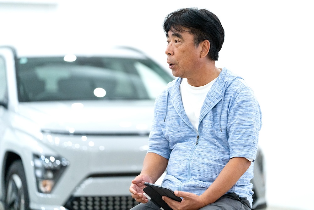 トークをする寄本さん