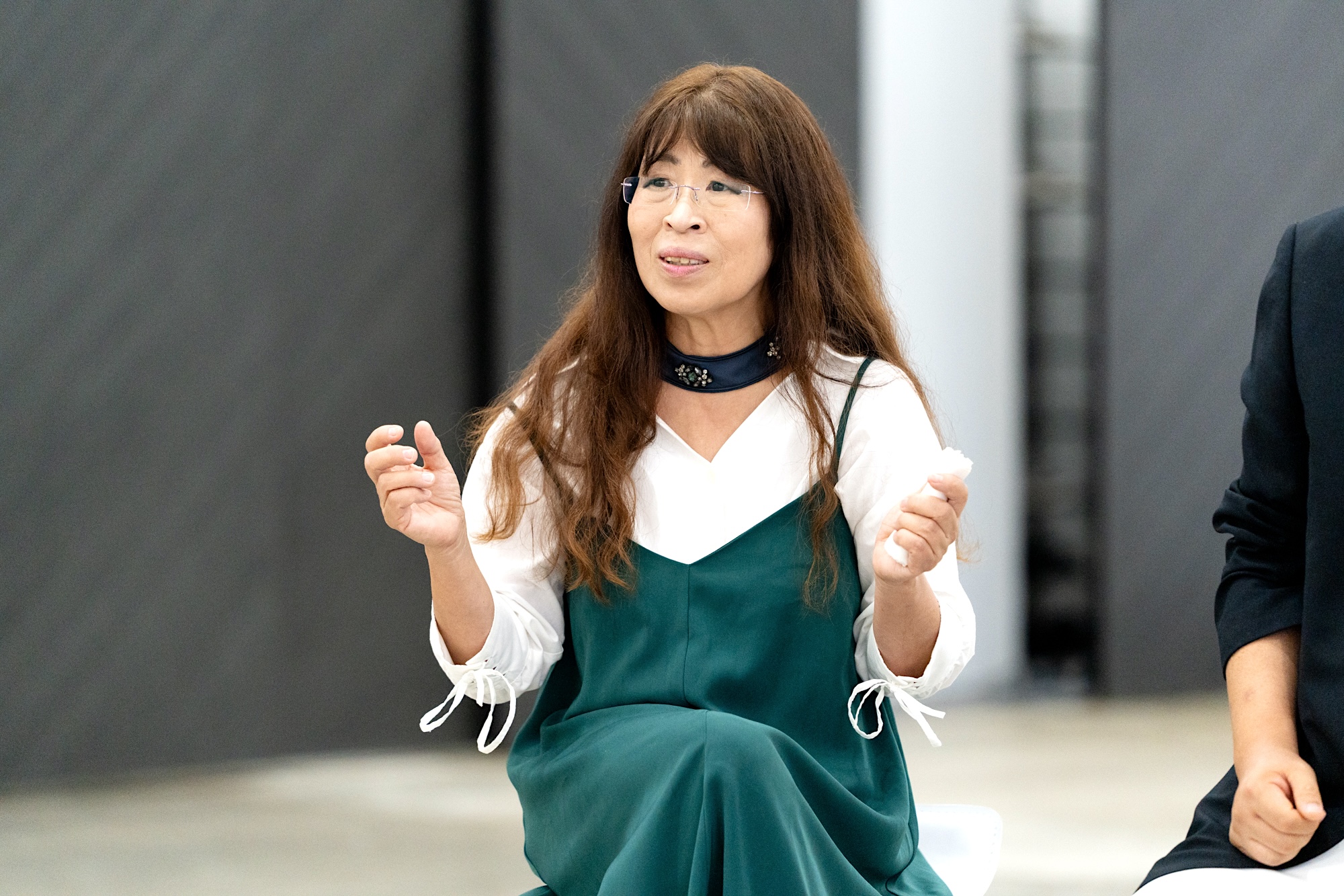 トークをする山本さん