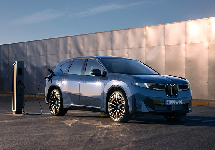 BMW「iX3」(画像:BMW)