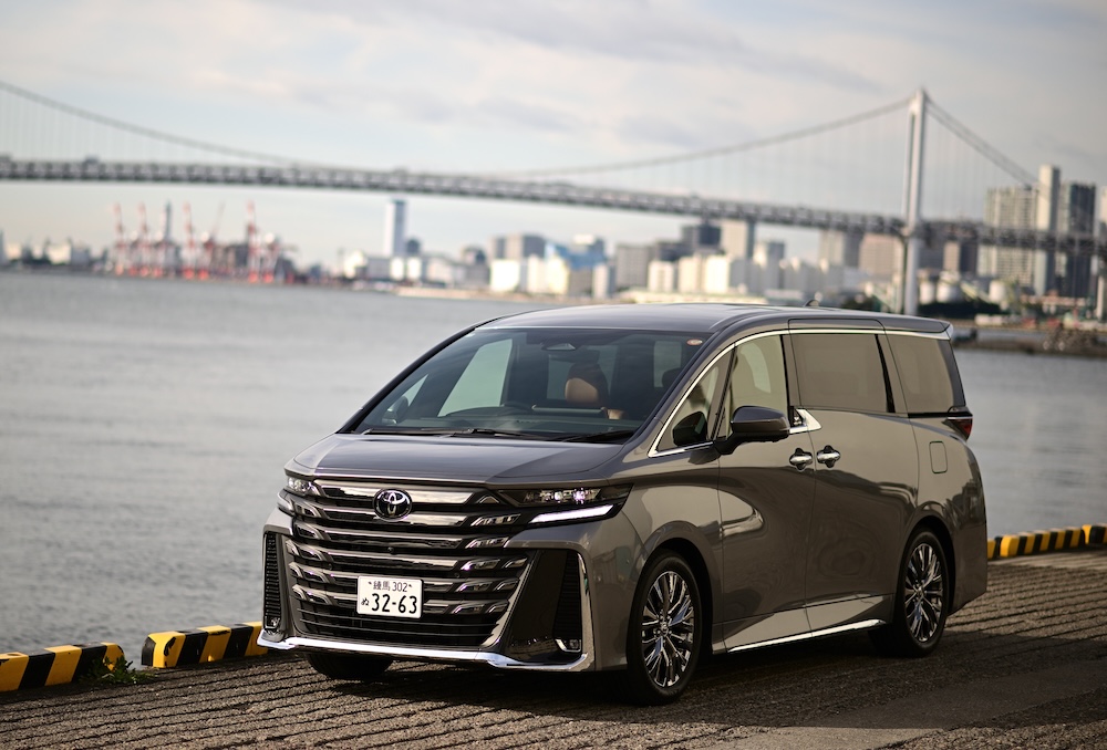 ヴェルファイアExecutive Loungeの車体