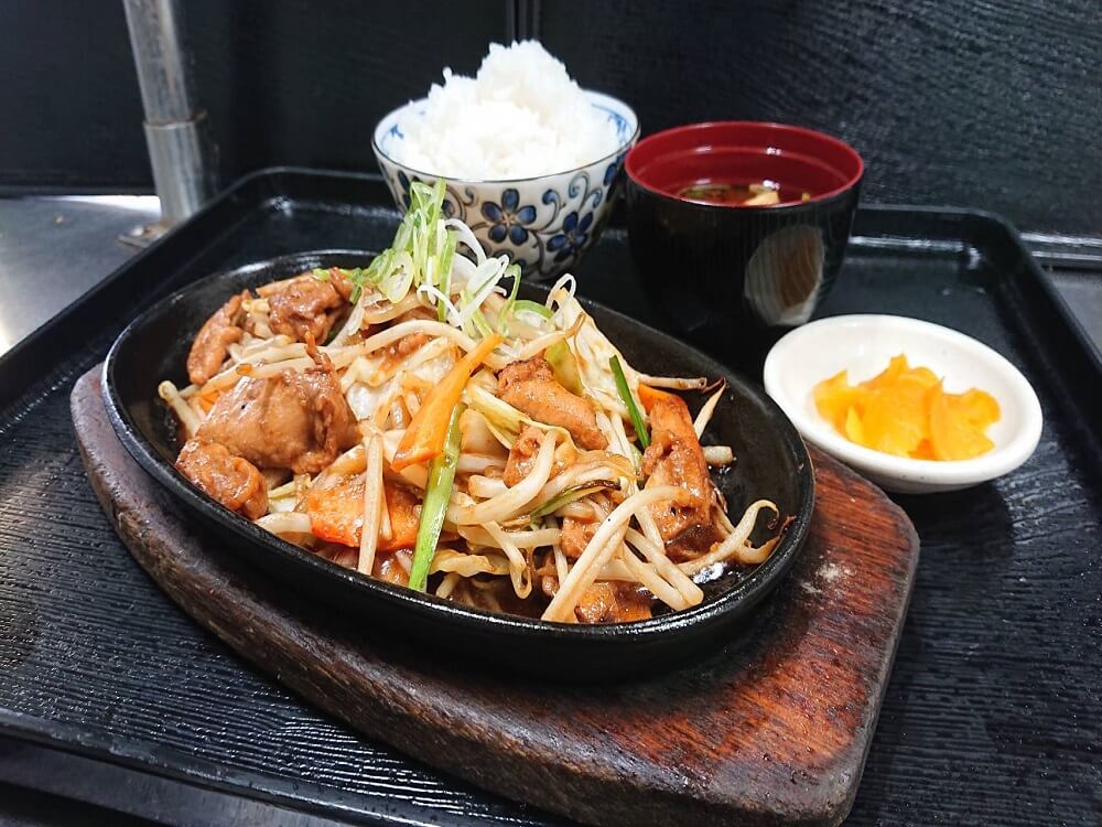 鶏ちゃん炒め定食