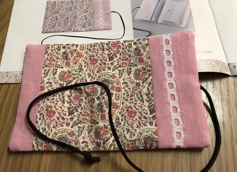 リバティプリントでハンドメイド　カードケース