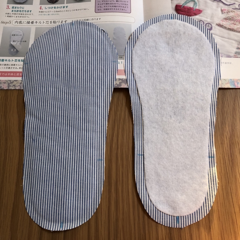リバティプリントでハンドメイド　ルームシューズ