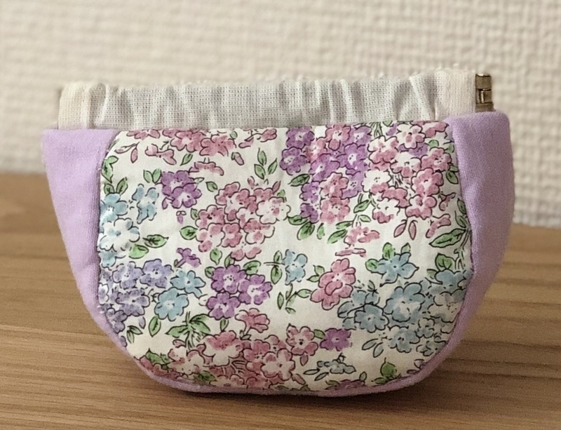 リバティプリントでハンドメイド　バネポーチ
