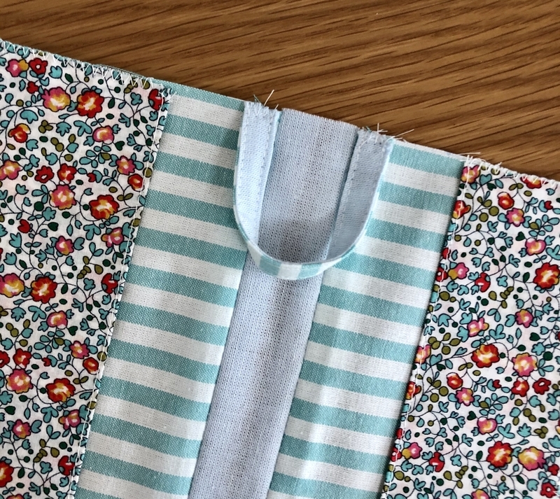 リバティプリントでハンドメイド　キッチンミトン