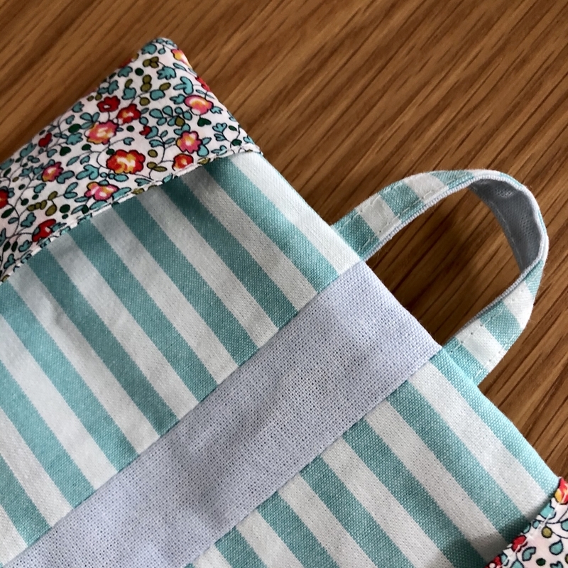 リバティプリントでハンドメイド　キッチンミトン