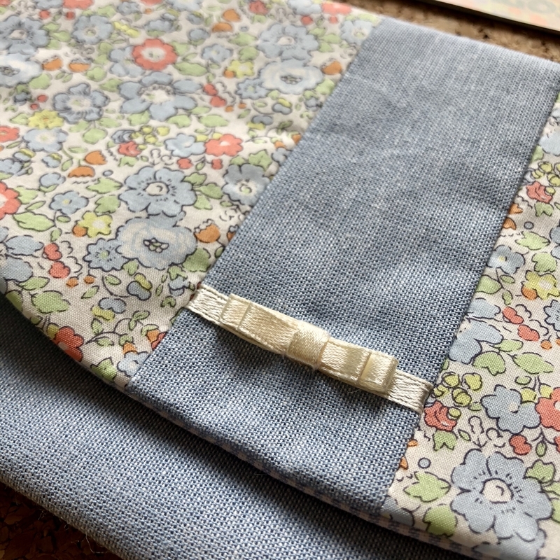リバティプリントでハンドメイド　ふくさ