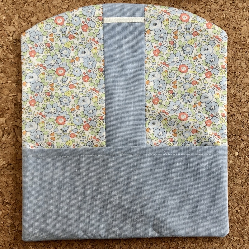 リバティプリントでハンドメイド　ふくさ
