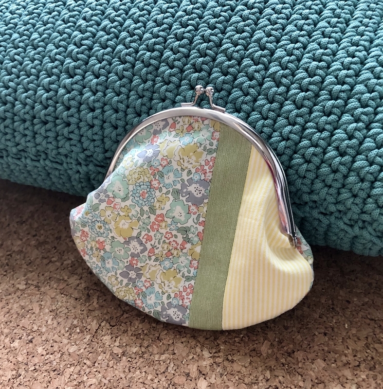 リバティプリントでハンドメイド　がま口
