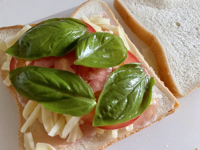 フライパンでホットサンド