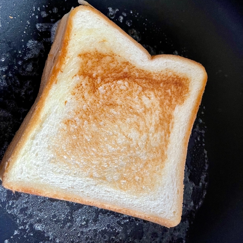 フライパンでホットサンド