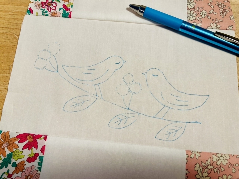 リバティプリントでハンドメイド 刺しゅう