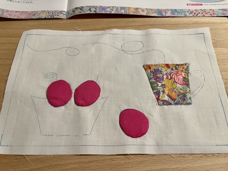 リバティプリントでハンドメイド　デアゴスティーニ