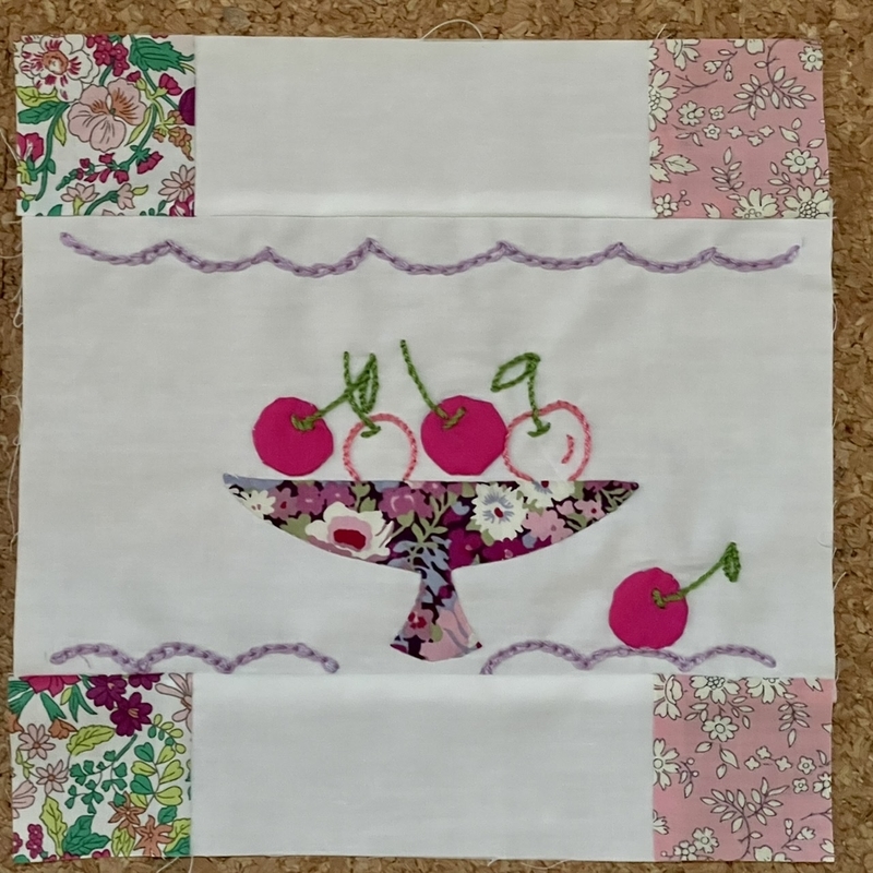 リバティプリントでハンドメイド　チェリーとコンポート