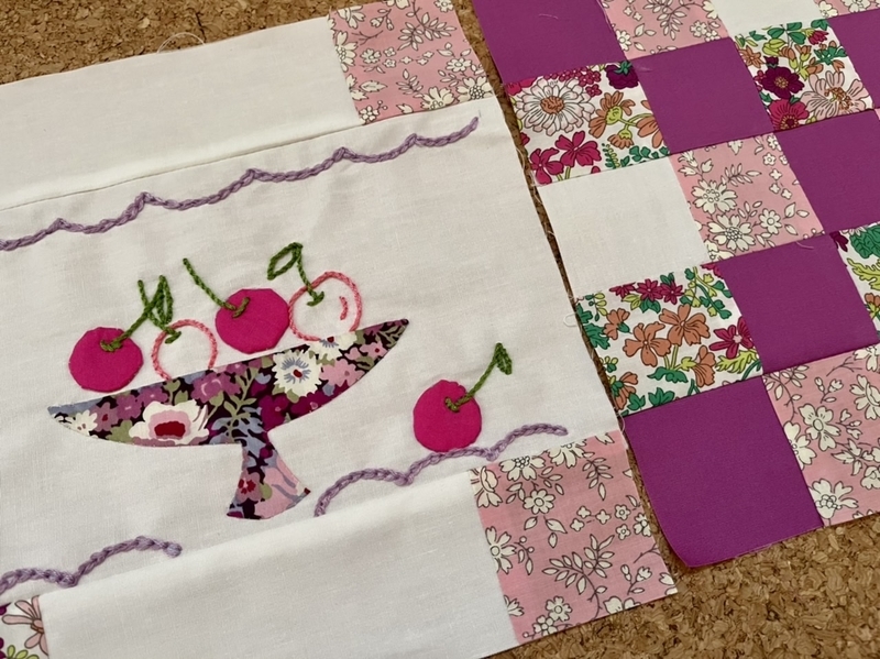 リバティプリントでハンドメイド　パッチワーク