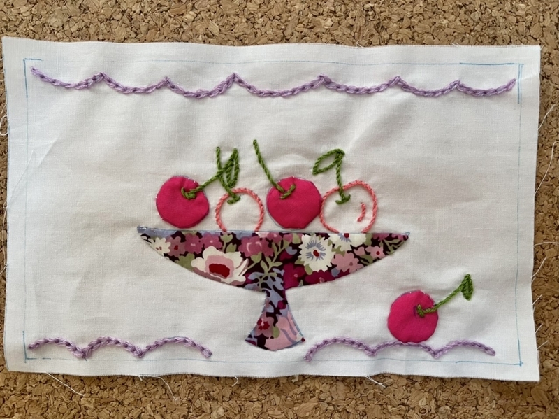 リバティプリントでハンドメイド　チェリーとコンポート